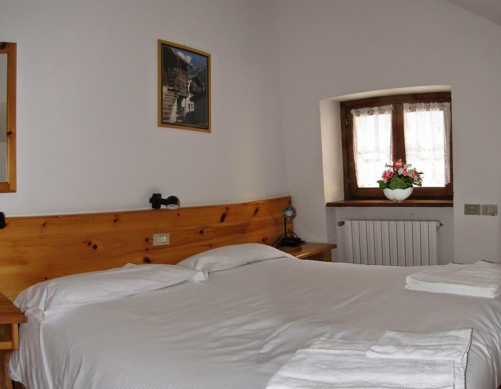 Casa Vacanze Ca' De Val Campodolcino Szoba fotó