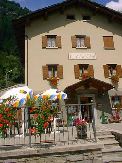 Casa Vacanze Ca' De Val Campodolcino Kültér fotó